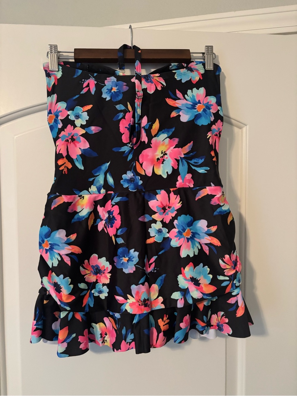2/$12 NWOT Floral Ruffle Hem Strapless Swimdress - Removable Strap - Picture 6 of 11